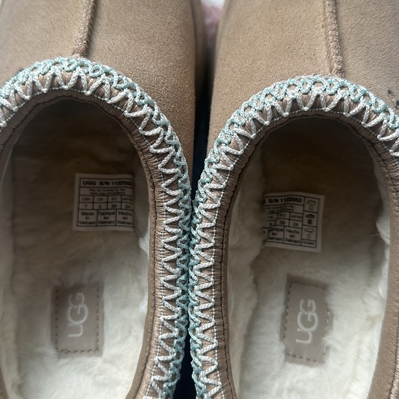 UGG Women's Tazz Slipper sand - Picture 8 of 9